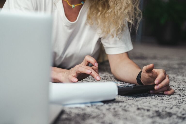 Freelance Rate Calculator: What to Charge to Match a $70k Salary