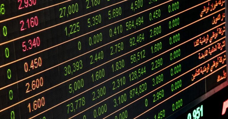 Exchange trading screens - Binance fee payback at 45 percent