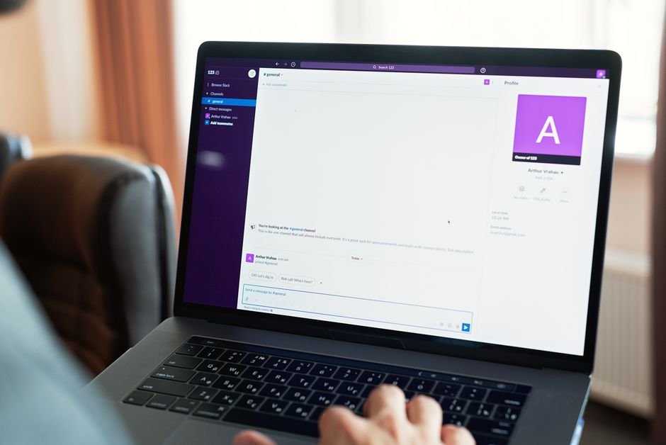 Laptop browser screen representing Perplexity Comet AI assistant