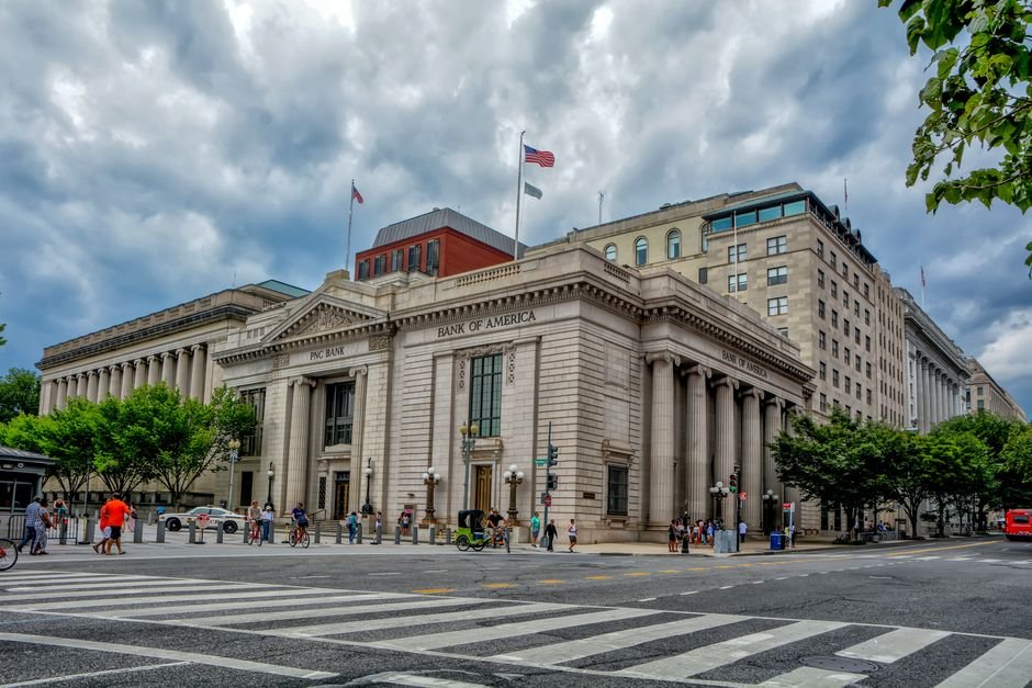 Government bank building
